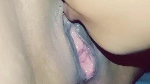 EATING MY PUSSY MARATHON – sarap na sarap ang pinay sa kainan